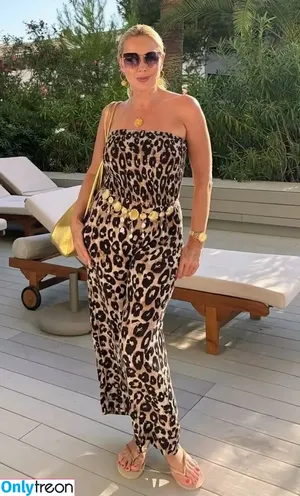 Claire Sweeney / claire.sweeney nude photo #0116