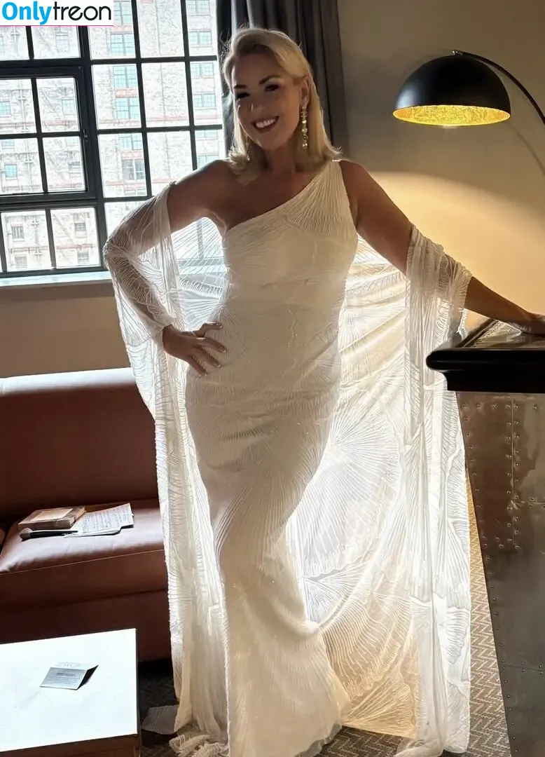 Claire Sweeney голая photo #0106 (claire.sweeney)