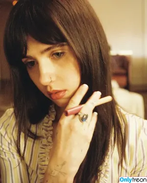 Clairo / Claire Cottrill nude photo #0168