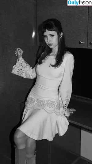 Clairo / Claire Cottrill nude photo #0186