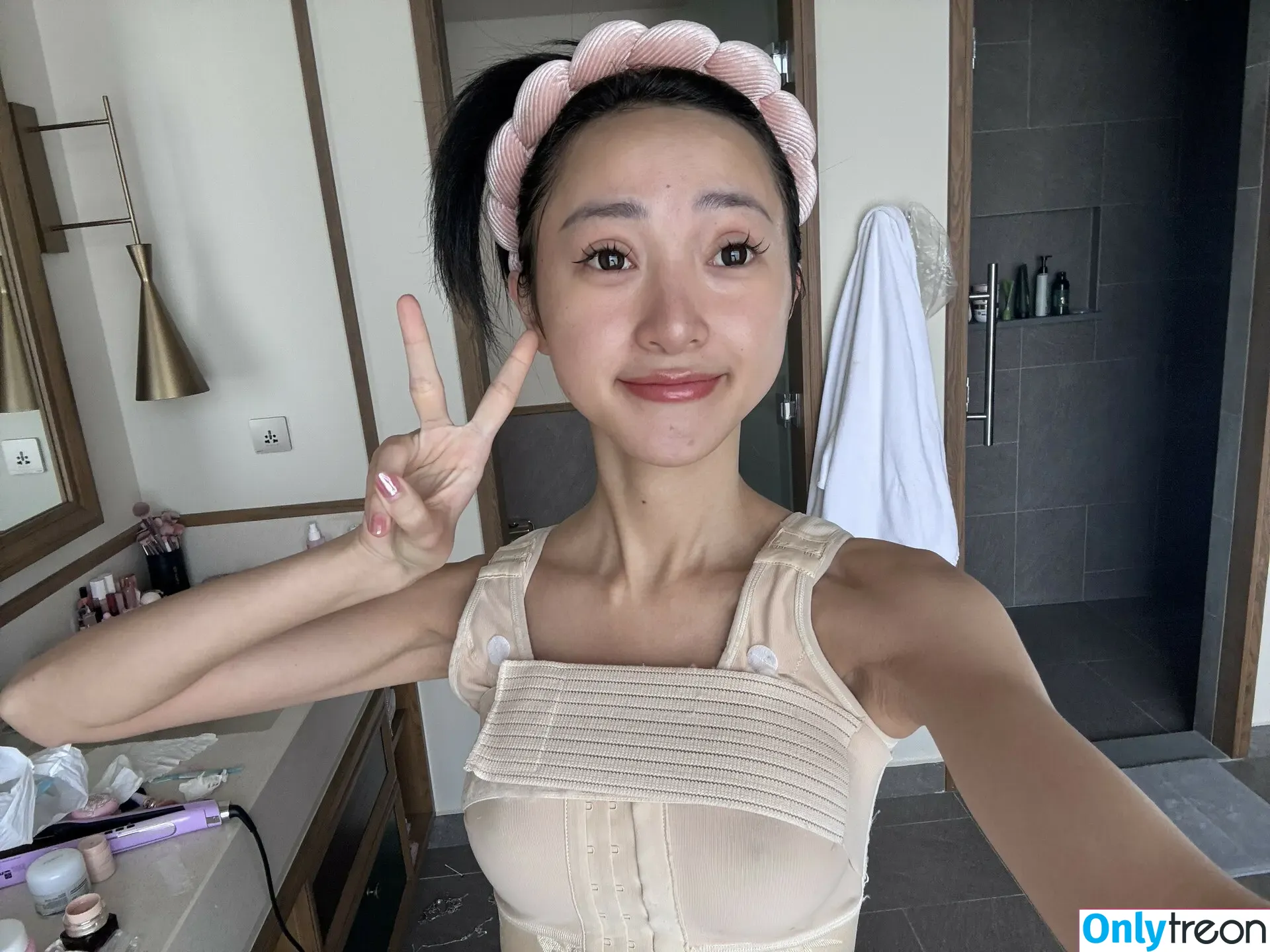 Clara Dao nude photo #0154 (clara_dao / claradao)