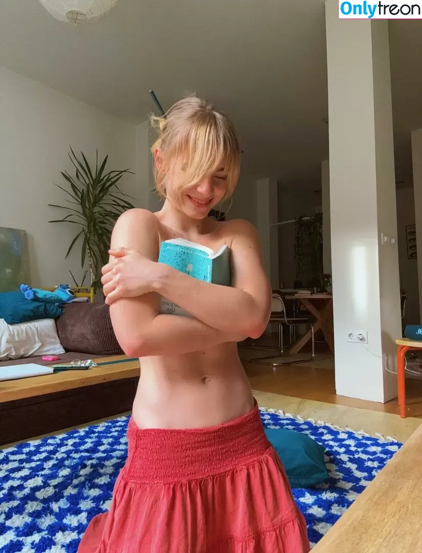 Clara Galle nude photo #0555 (claaragalle)