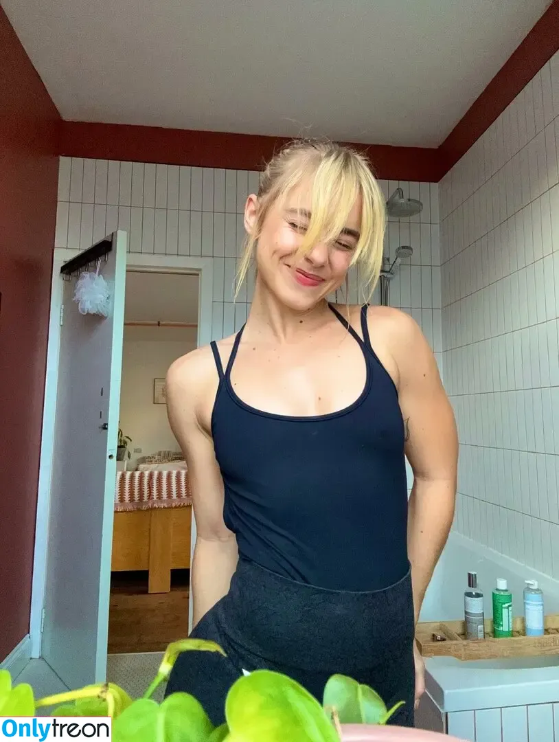 Clara Galle голая photo #0683 (claaragalle)