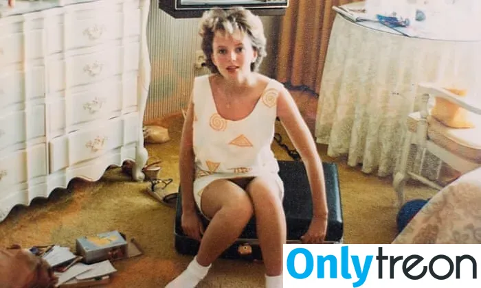 Clare Grogan nude photo #0012 (therealclaregrogan)