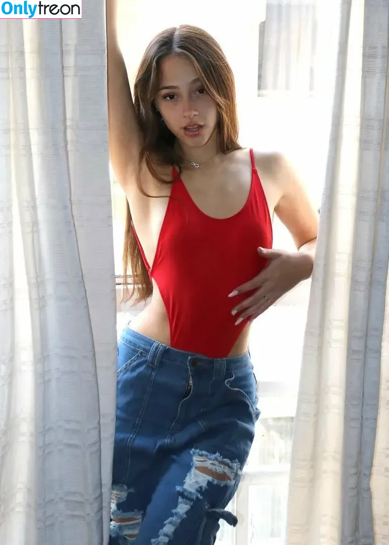 Clari Cremaschi nude photo #0013 (clari_cremaschi)