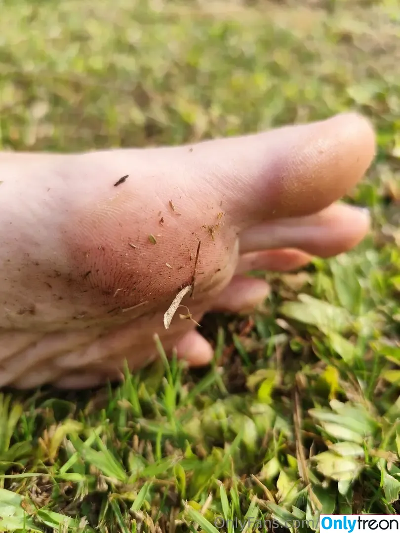 clarita.feet голая photo #0279 (visitsantaclarita)