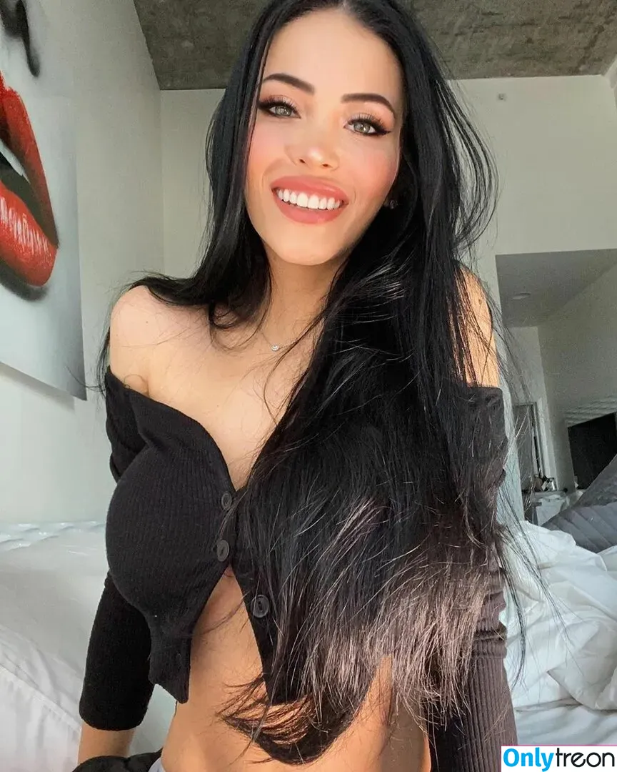 Claudia Alende голая photo #0179 (claudiaalende)