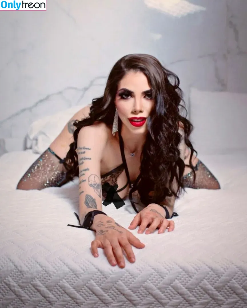Claudia Guajardo nude photo #0001 (claudiaguajardo93)