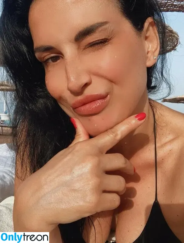 Claudia Letizia голая photo #0025 (claudialadyletizia / claudialetizia)