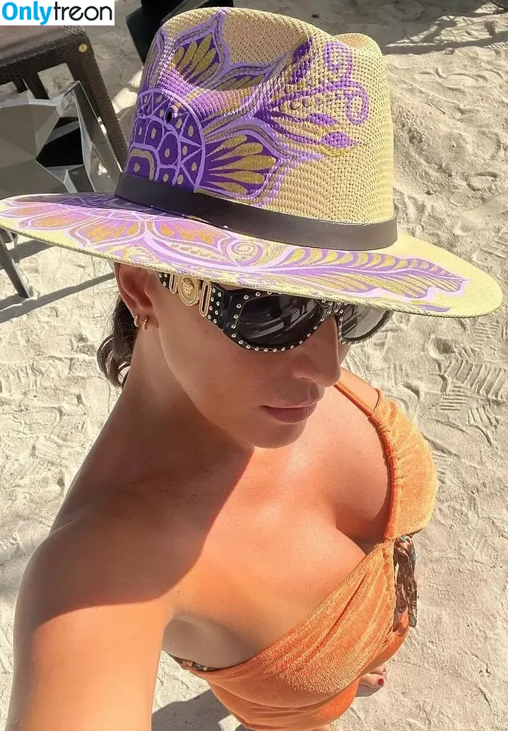 Claudia Letizia голая photo #0201 (claudialadyletizia / claudialetizia)