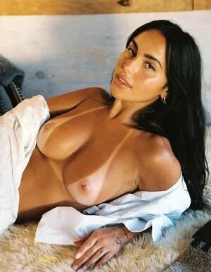 Claudia Tihan / claudiatihan фото голая #0232