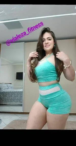 Claudia Trindade / claudiatrindadeoficial фото голая #0008