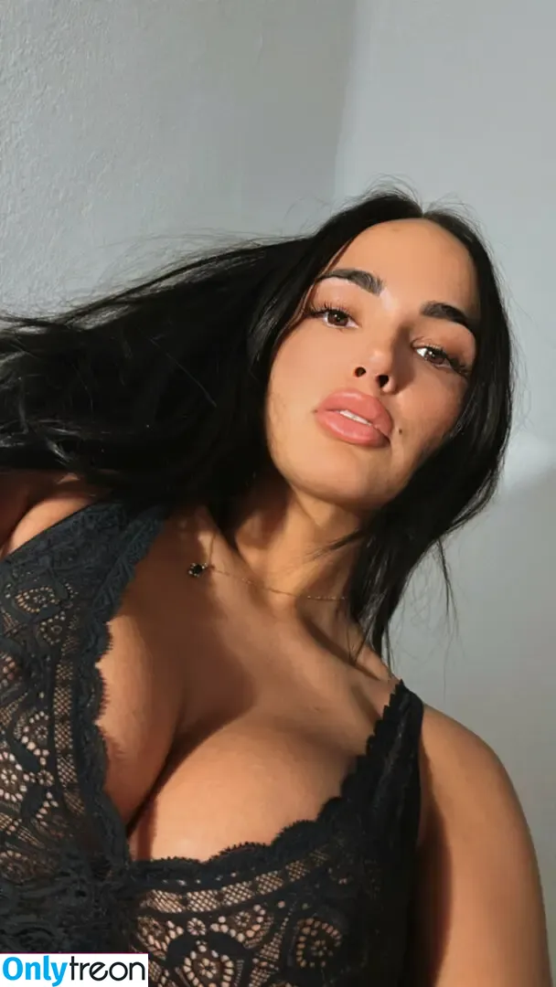 claudiabavel nude photo #0313 (claudiabavelx)