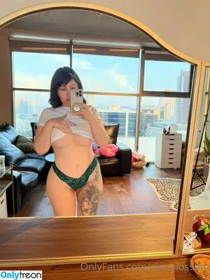 cleoblossom / cleoblossomTV / notcleoblossom nude photo #0527