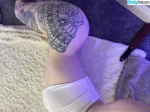 cleoblossom / cleoblossomTV / notcleoblossom nude photo #0870