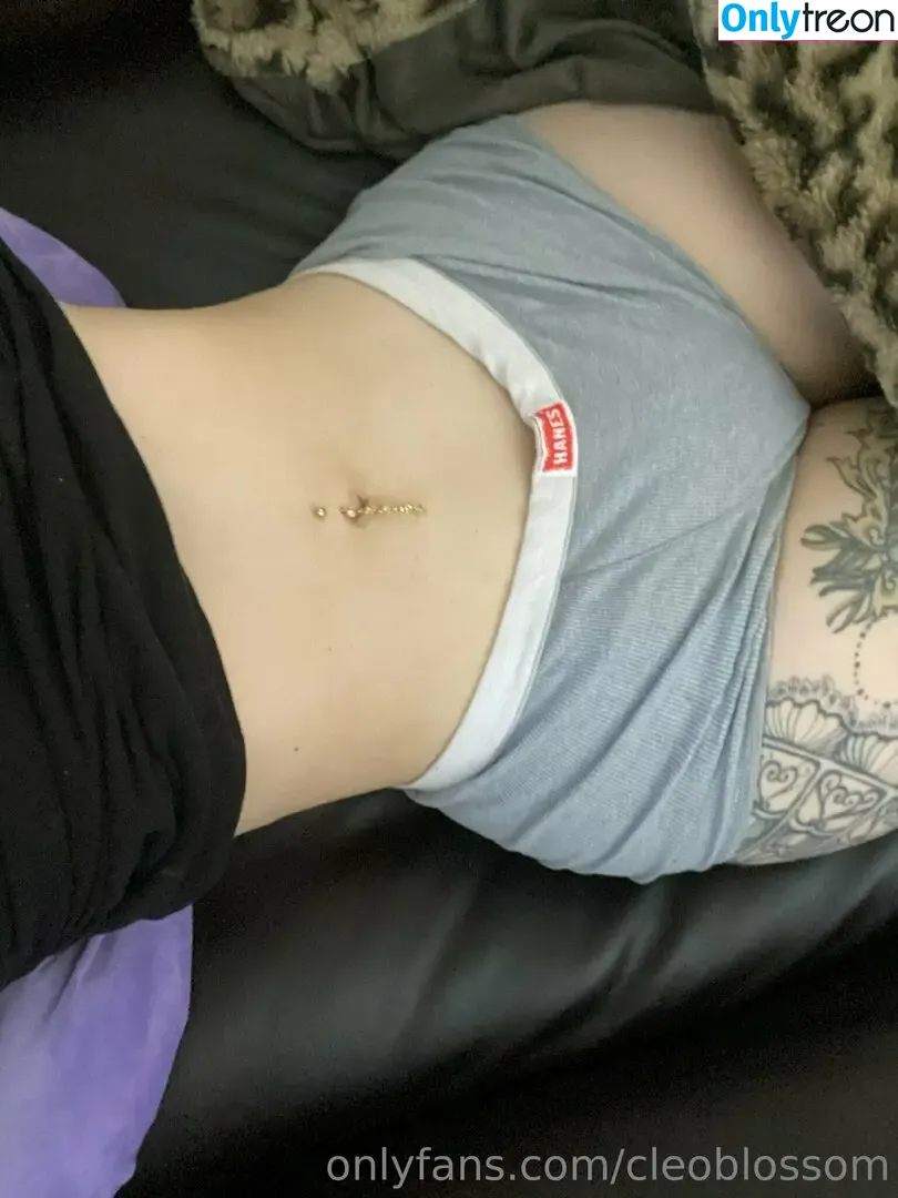 cleoblossom nude photo #0564 (cleoblossomTV / notcleoblossom)