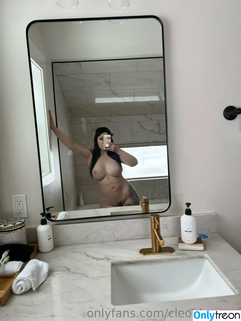 cleoblossom nude photo #0578 (cleoblossomTV / notcleoblossom)