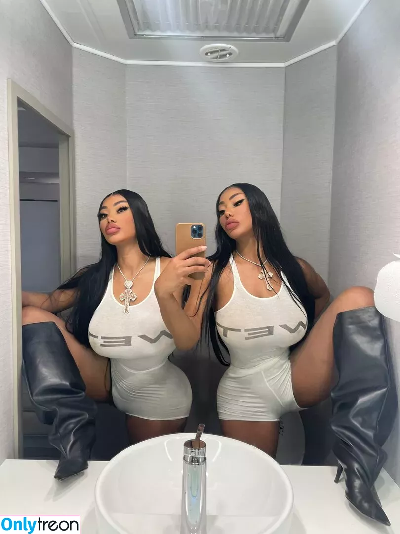 Clermont Twins nude photo #0084 (Theclermonttwins / clermonttwins)