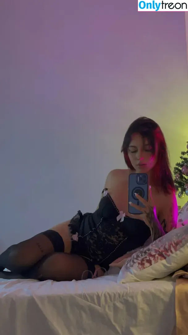 Cloehangel nude photo #0002 (thecloeangel)