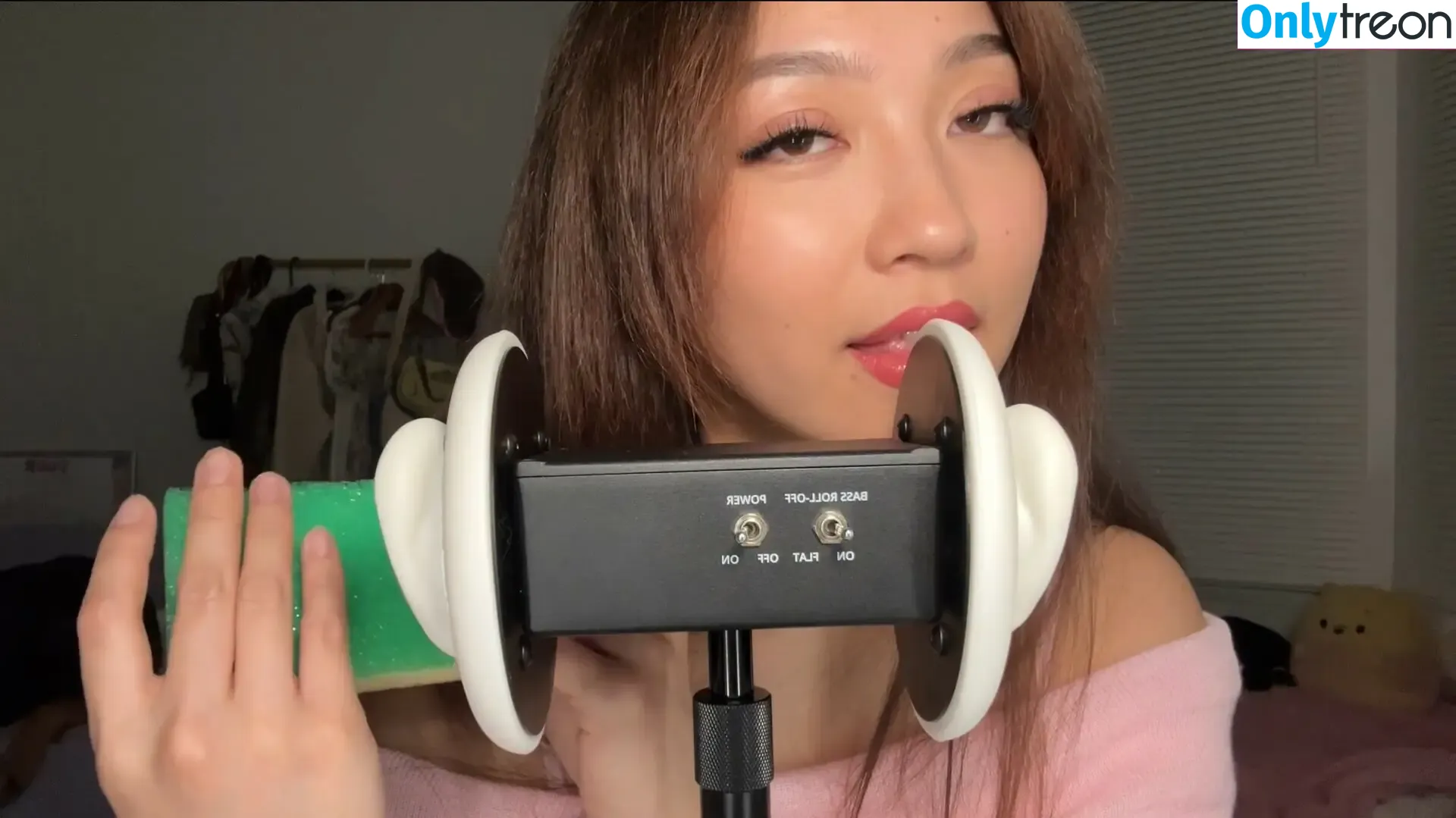 Cloud Crystal ASMR nude photo #0075 (CloudCrystal / crystaldiahmond / crystalllmethhh)