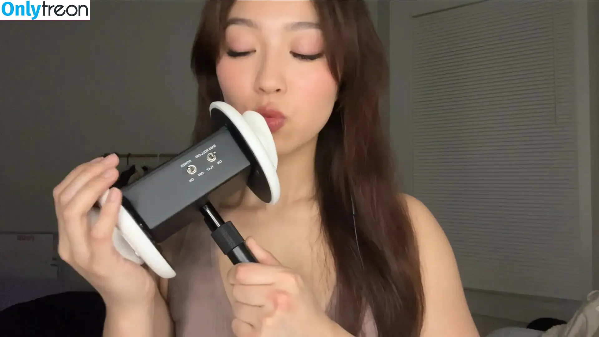 Cloud Crystal ASMR nude photo #0076 (CloudCrystal / crystaldiahmond / crystalllmethhh)