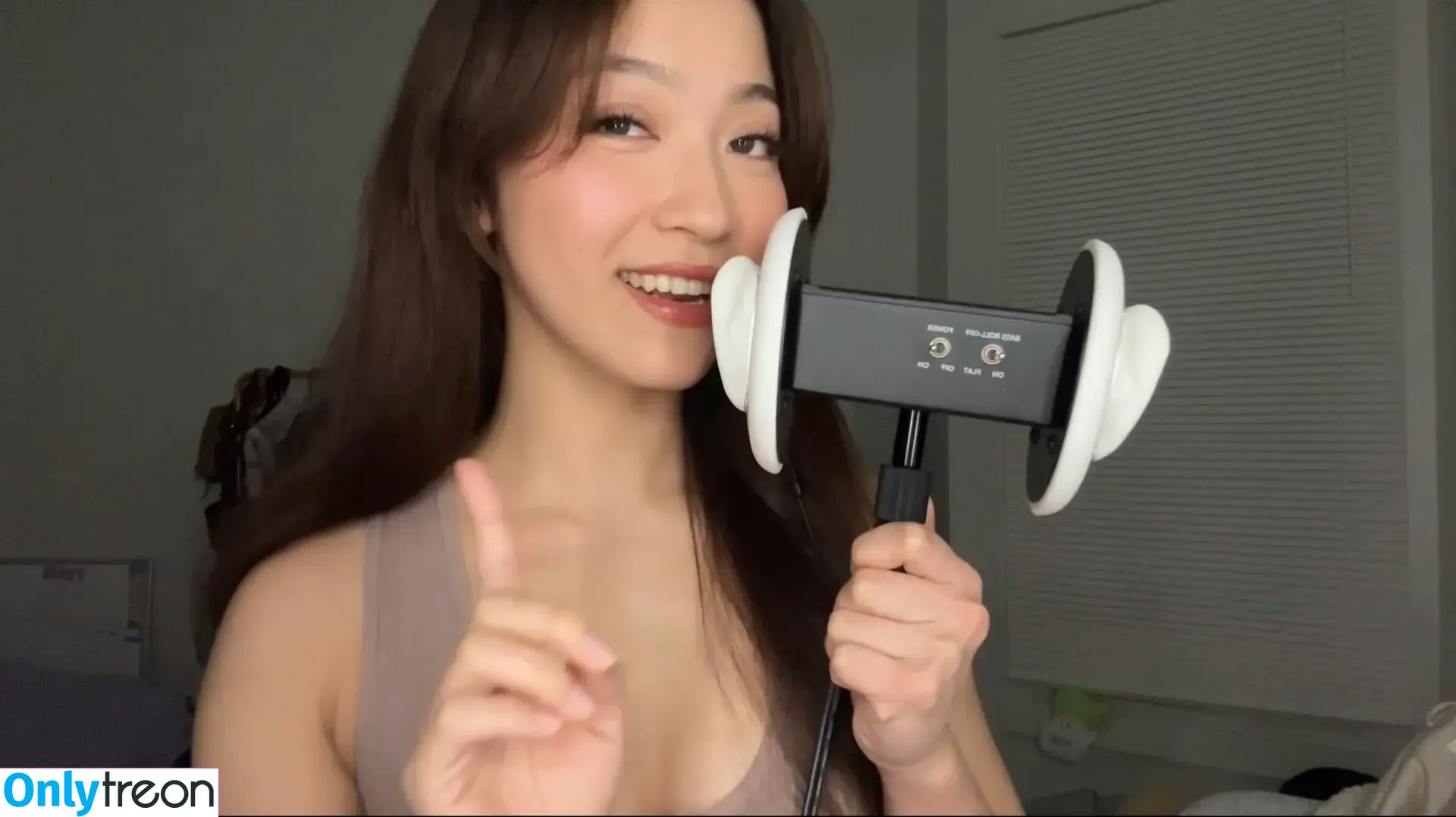 Cloud Crystal ASMR nude photo #0077 (CloudCrystal / crystaldiahmond / crystalllmethhh)