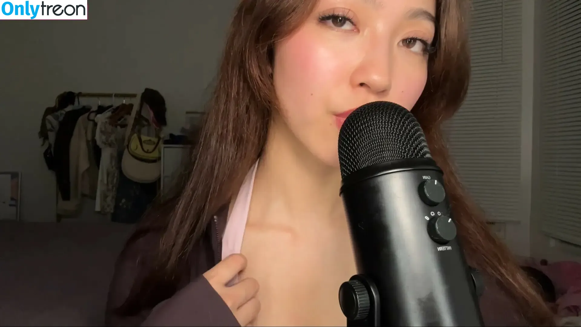 Cloud Crystal ASMR nude photo #0079 (CloudCrystal / crystaldiahmond / crystalllmethhh)