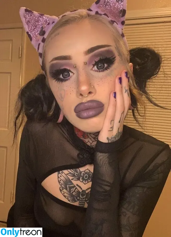 ClownFaceMacy nude photo #0025 (Macy White / XxClownFacexx MacyIsLame / xxclownfacexx)