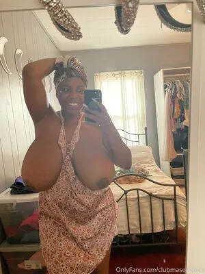 clubmaseratixxx / officialclubmasi_ nude photo #0198