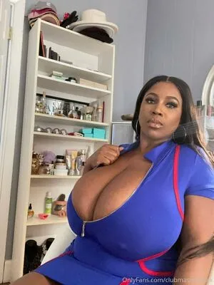 clubmaseratixxx / officialclubmasi_ nude photo #0219