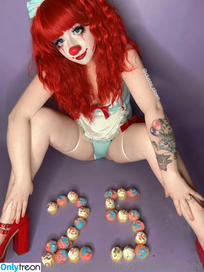 clussytheclownfree nude photo #0011 (clussytheclownfree)