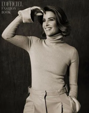 Cobie Smulders / CobieSmulders фото голая #0119