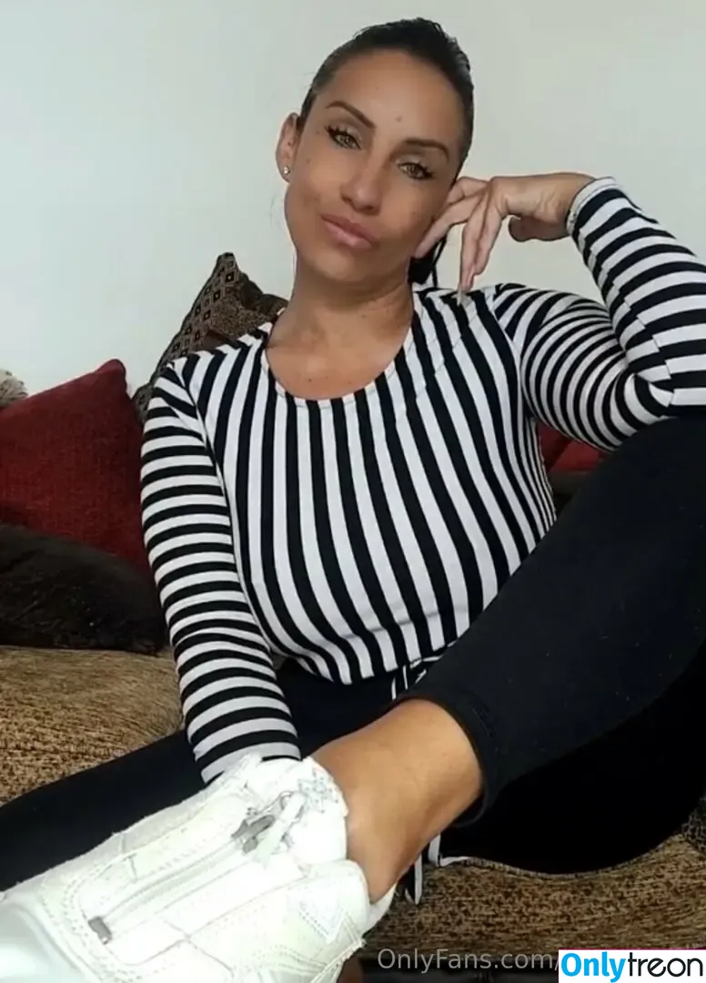 coccobella nude photo #0094 (bell_axoxo2)