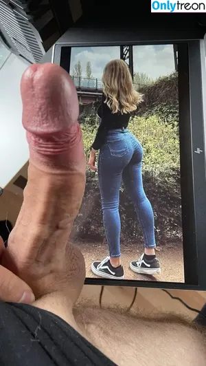 Cock Tributes / princessleoonie nude photo #0105