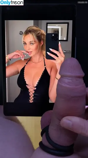 Cock Tributes / princessleoonie nude photo #0125