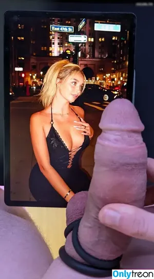 Cock Tributes / princessleoonie nude photo #0127