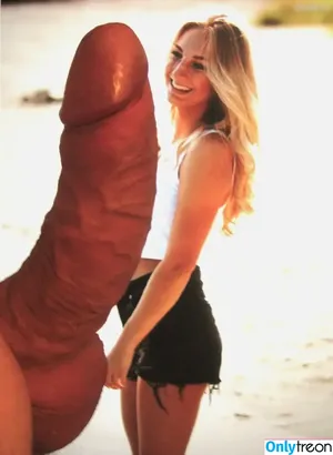 Cock Tributes / princessleoonie nude photo #0148