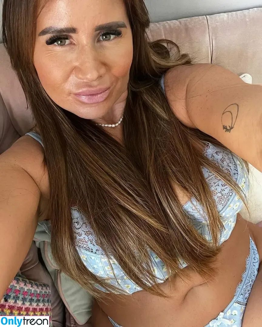 Cockhungrylottie nude photo #0035 (bustylottievip / lottie_thighs)