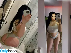 Cocotastee / coco_hlrr nude photo #0001
