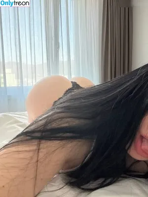 Cocotastee / coco_hlrr nude photo #0003