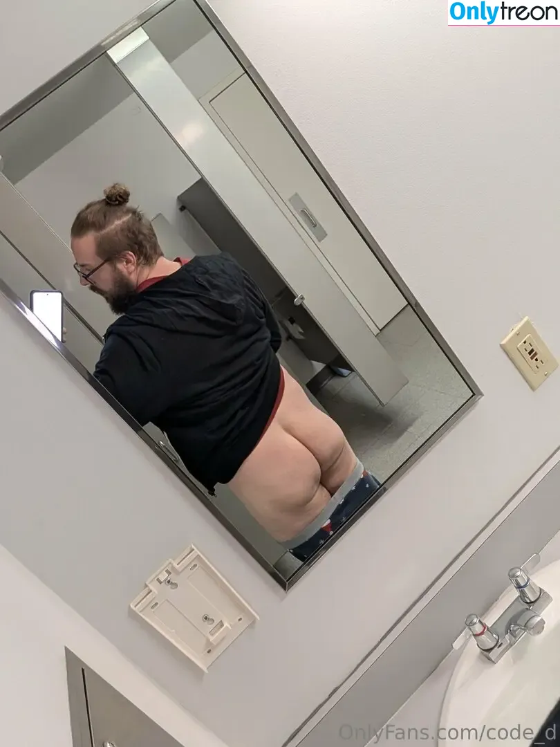 code_d nude photo #0048 (thecodecod)