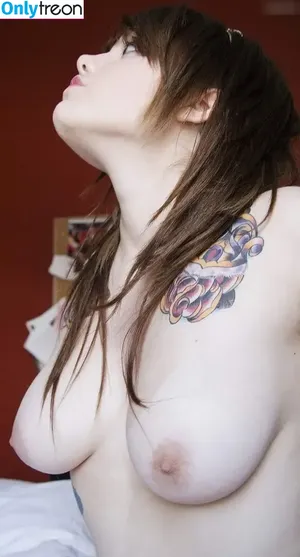 Coeur de pirate / beatricepirate nude photo #0013