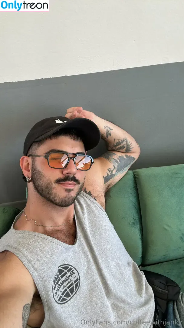 coffeewithjanky голая photo #0082 (jankyashell)