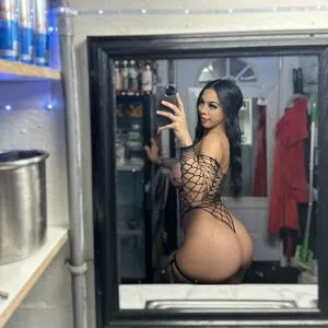 Coffeewlayaa / Thiccc Bikini Barista / coffeewlayaa_ / reinalayaa фото голая #0037