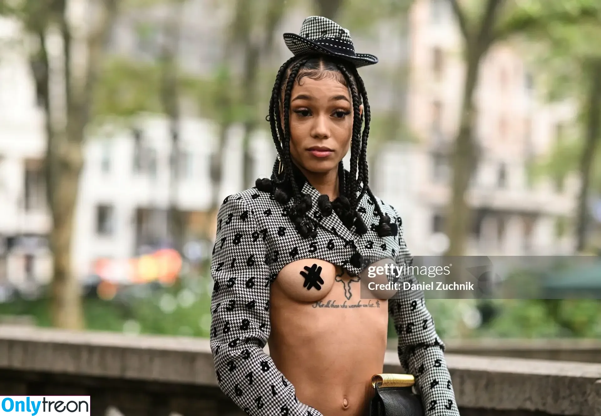 Coi Leray nude photo #1061 (coi_leray / coileray)