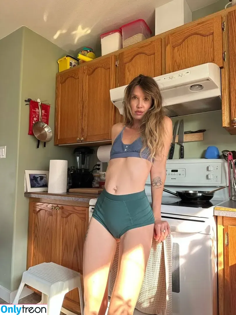 colbybea nude photo #0546 (colbybea)