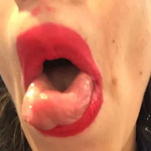Colleen Ballinger / Miranda Sings / colleen nude photo #0021
