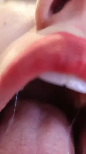Colleen Ballinger / Miranda Sings / colleen nude photo #0025