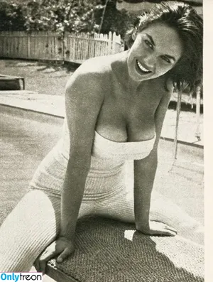 Colleen Farrington / colleen_farrington / motherDiane Lane nude photo #0011