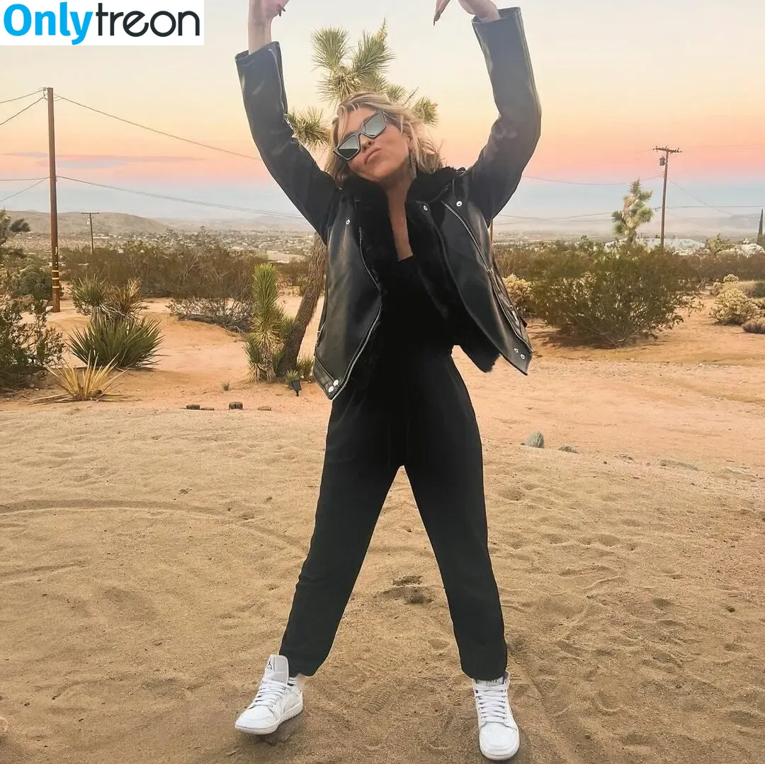 Colleen Wolfe голая photo #0182 (ColleenWolfe)